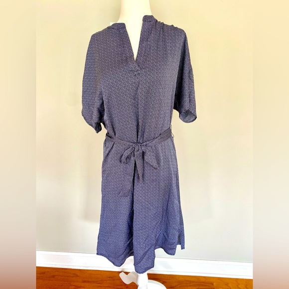 Neiman Marcus Dresses & Skirts - 🆕 NEIMAN MARCUS Navy White Print Belted Mini Dress